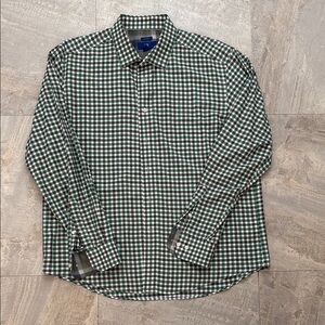 Egara Green and White Checkered Casual Shirt